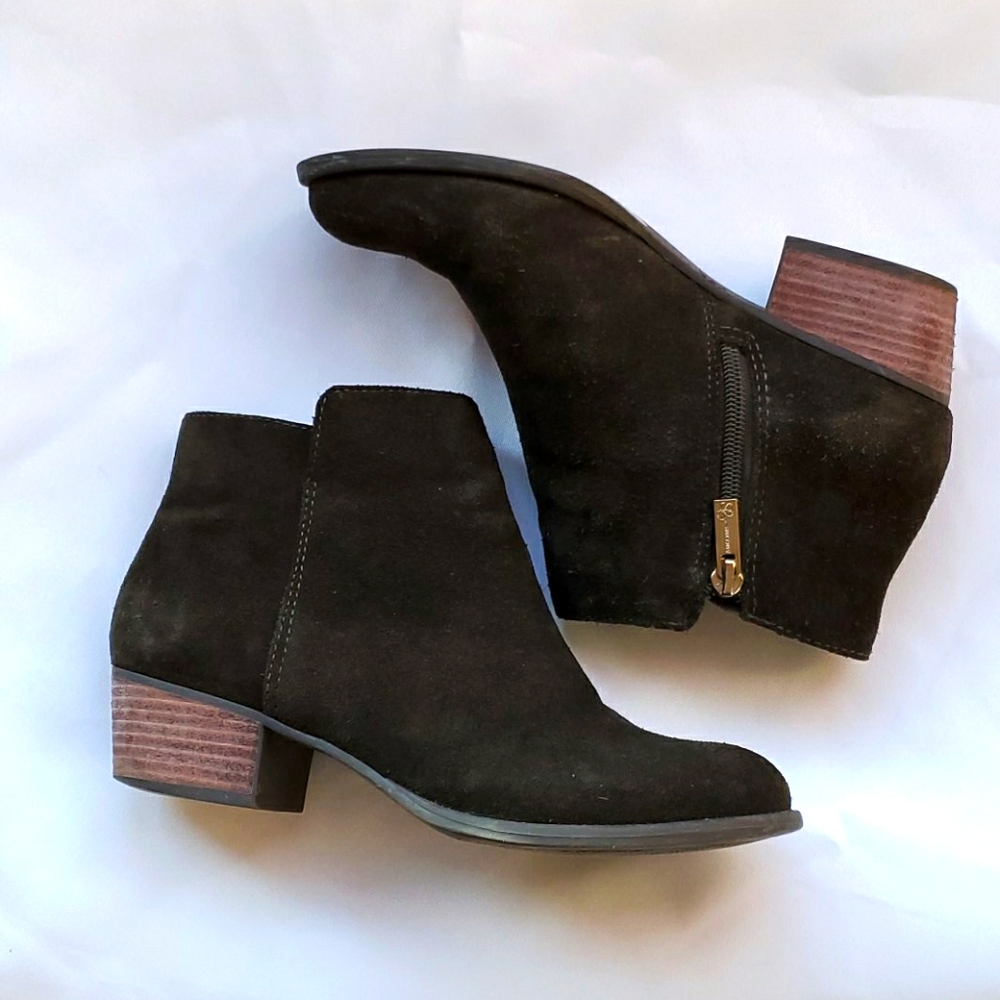 Olive Green Suede Delanie Ankle Boots size 7 - Picture 1 of 5